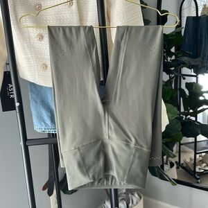Lululemon LAB Zoned In Tight *27" (Sage Green)